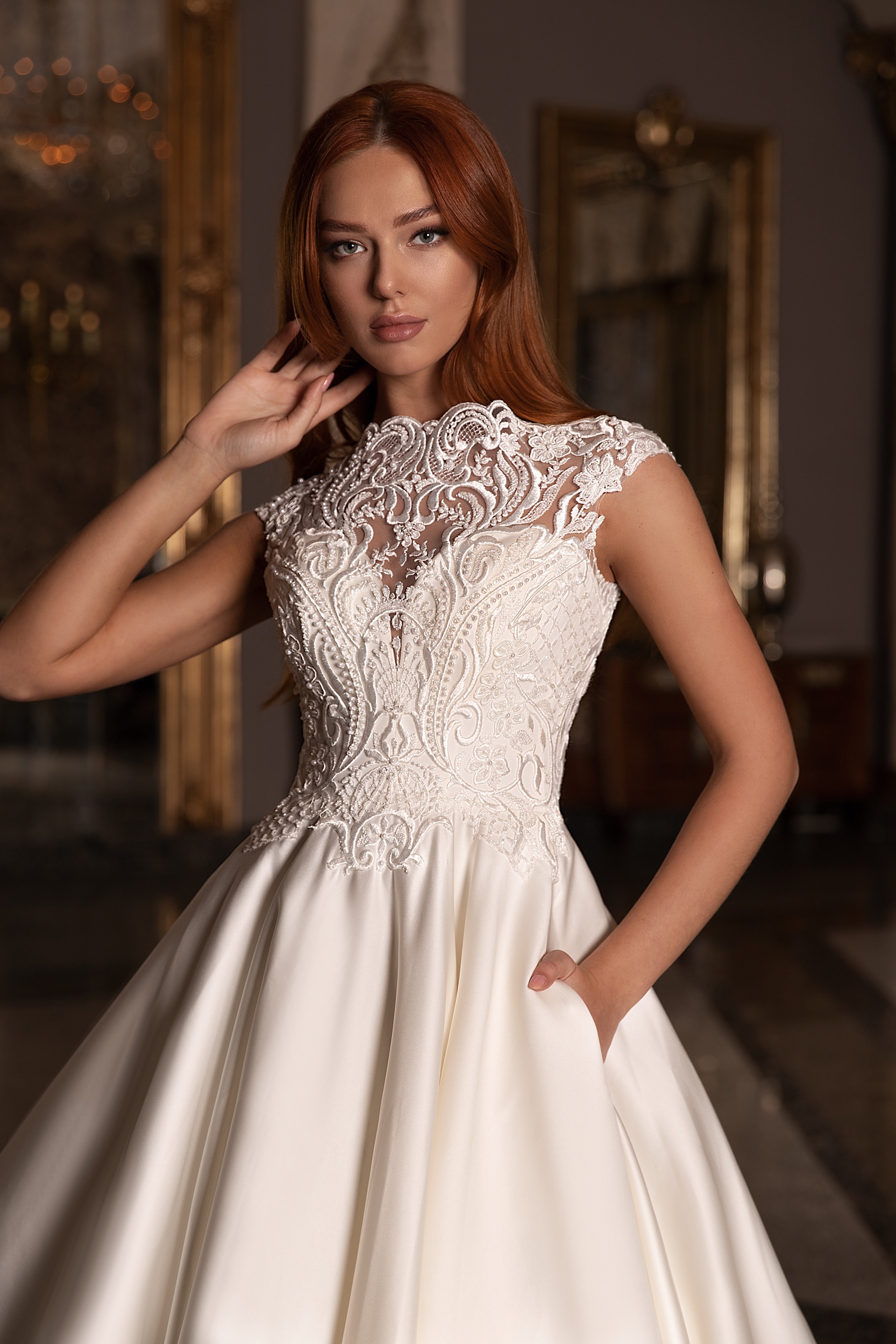 Buttons wedding dress «Amalia» | WONA LA