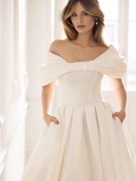 Diva dress 1 by Eva Lendel from Less is More 2023