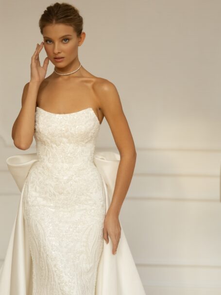 Lanvee dress 1 by Eva Lendel from Less is More 2023