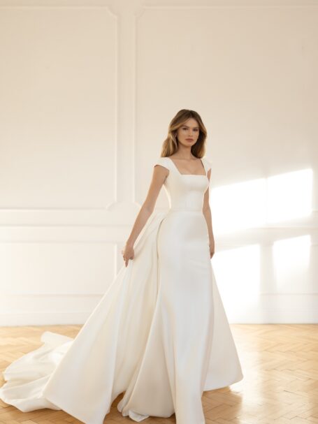 Ortis dress by Eva Lendel from Less is More 2023