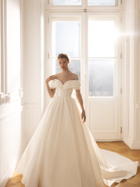 Vincenza dress by Eva Lendel from Less is More 2023