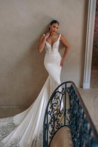 Kiana 4 wedding dress by woná concept from atelier collection