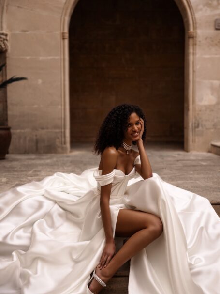 Dorothy 2 dress by WONA Concept from Alma de Oro collection