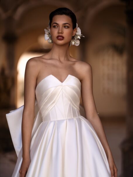 Lawrence 2 dress by WONA Concept from Alma de Oro collection