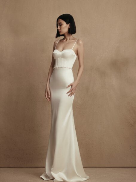 Cassandra 4 wedding dress by WONÁ Concept from Personality collection