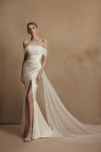 Michelle 4 wedding dress by woná concept from personality collection