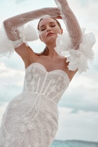 Bernadette 1 wedding dress by woná concept from atelier signature collection