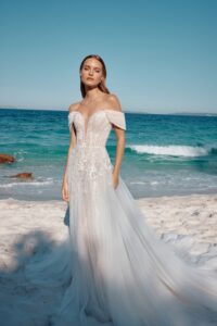 Katania 7 wedding dress by woná concept from atelier signature collection