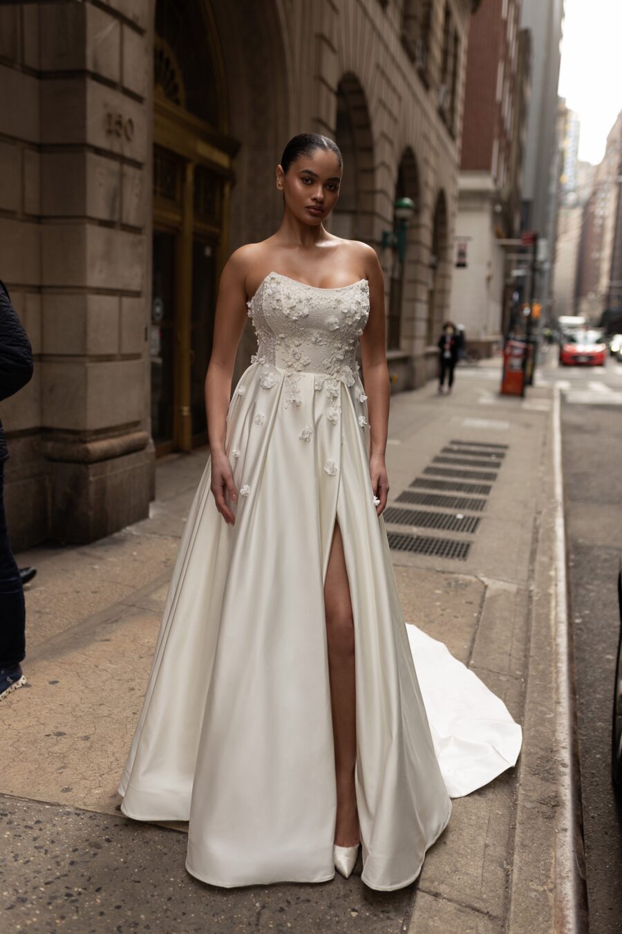 Libby 1 wedding dress by woná concept from urban elegance