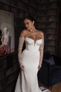 Nicole 2 wedding dress by woná concept from urban elegance