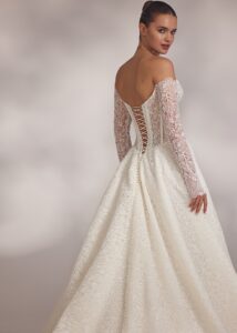 Abril 3 wedding dress by eva lendel from less is more iv