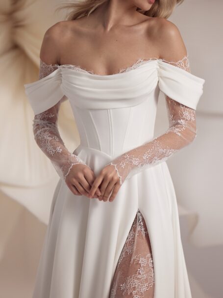 Baccara 2 wedding dress by Eva Lendel from Less is More IV