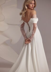 Baccara 3 wedding dress by eva lendel from less is more iv