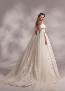 Bavaria 4 wedding dress by eva lendel from less is more iv
