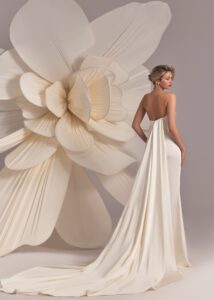 Chantel 4 wedding dress by eva lendel from less is more iv