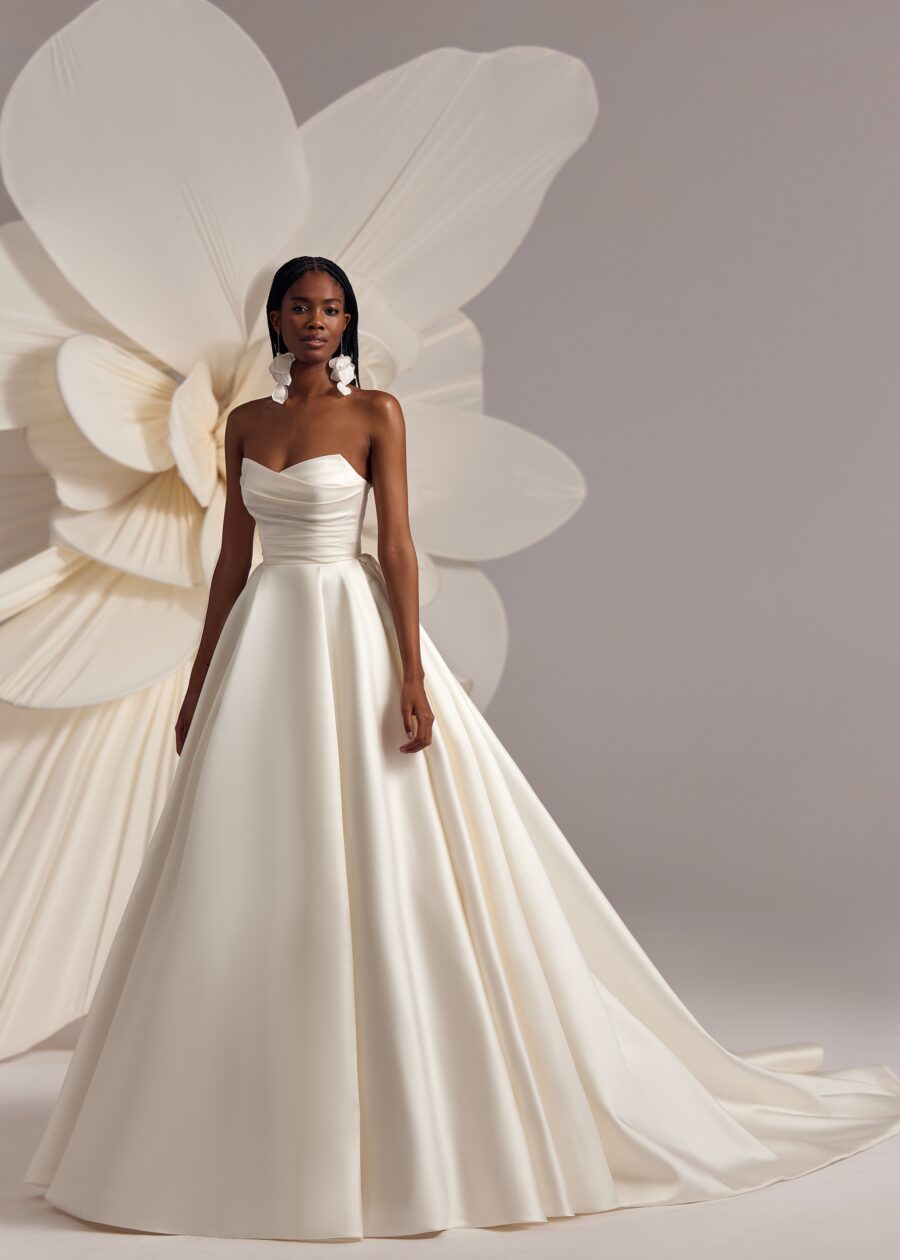 Dallas 1 wedding dress by eva lendel from less is more iv