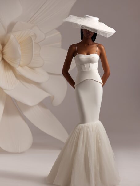 Daphna 1 wedding dress by Eva Lendel from Less is More IV