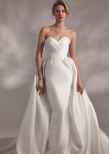 Olympia 5 wedding dress by eva lendel from less is more iv