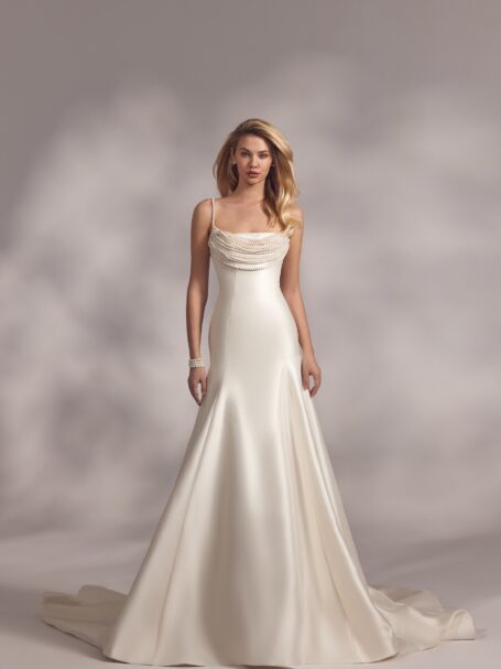 Ora 1 wedding dress by Eva Lendel from Less is More IV