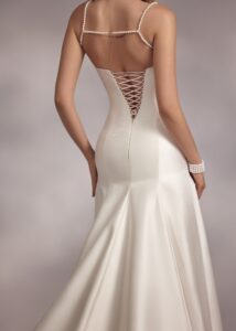 Ora 4 wedding dress by eva lendel from less is more iv