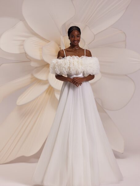 Pasadena 2 wedding dress by Eva Lendel from Less is More IV