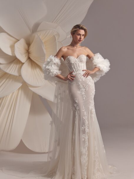 Sheyniss 1 wedding dress by Eva Lendel from Less is More IV