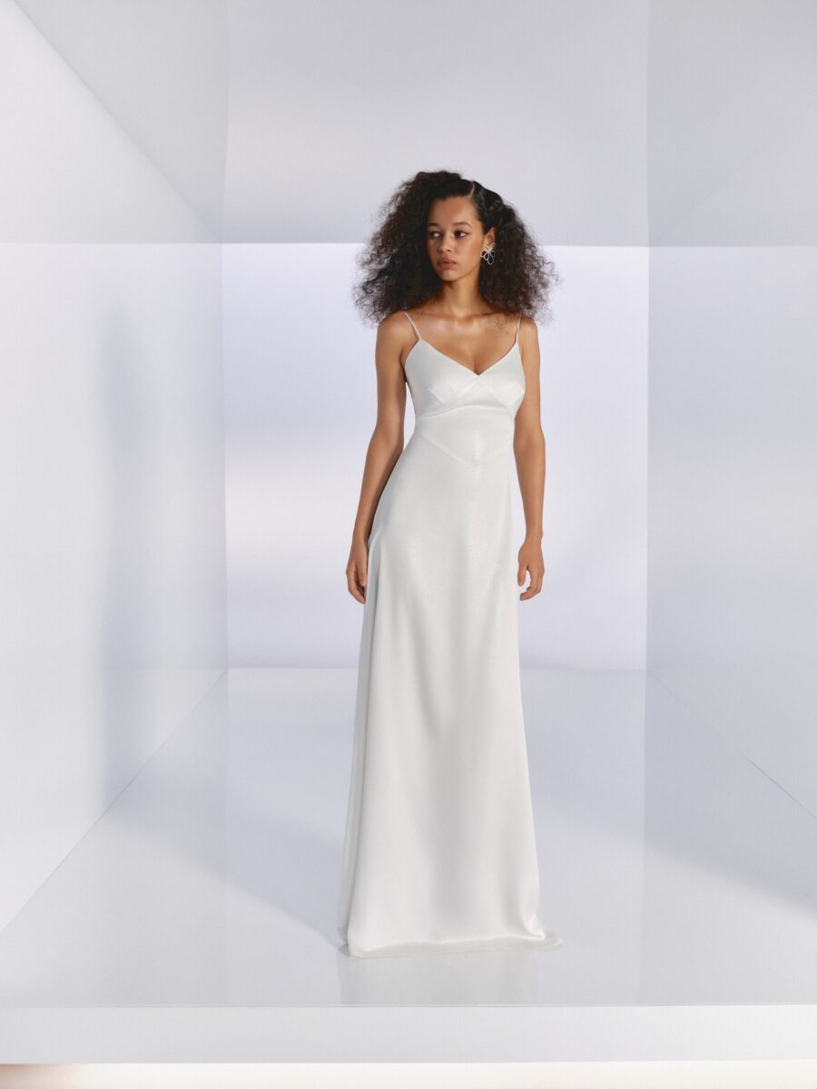 2402 8 evening dress by woná concept from bridesmaids