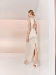 2414 3 evening dress by woná concept from bridesmaids