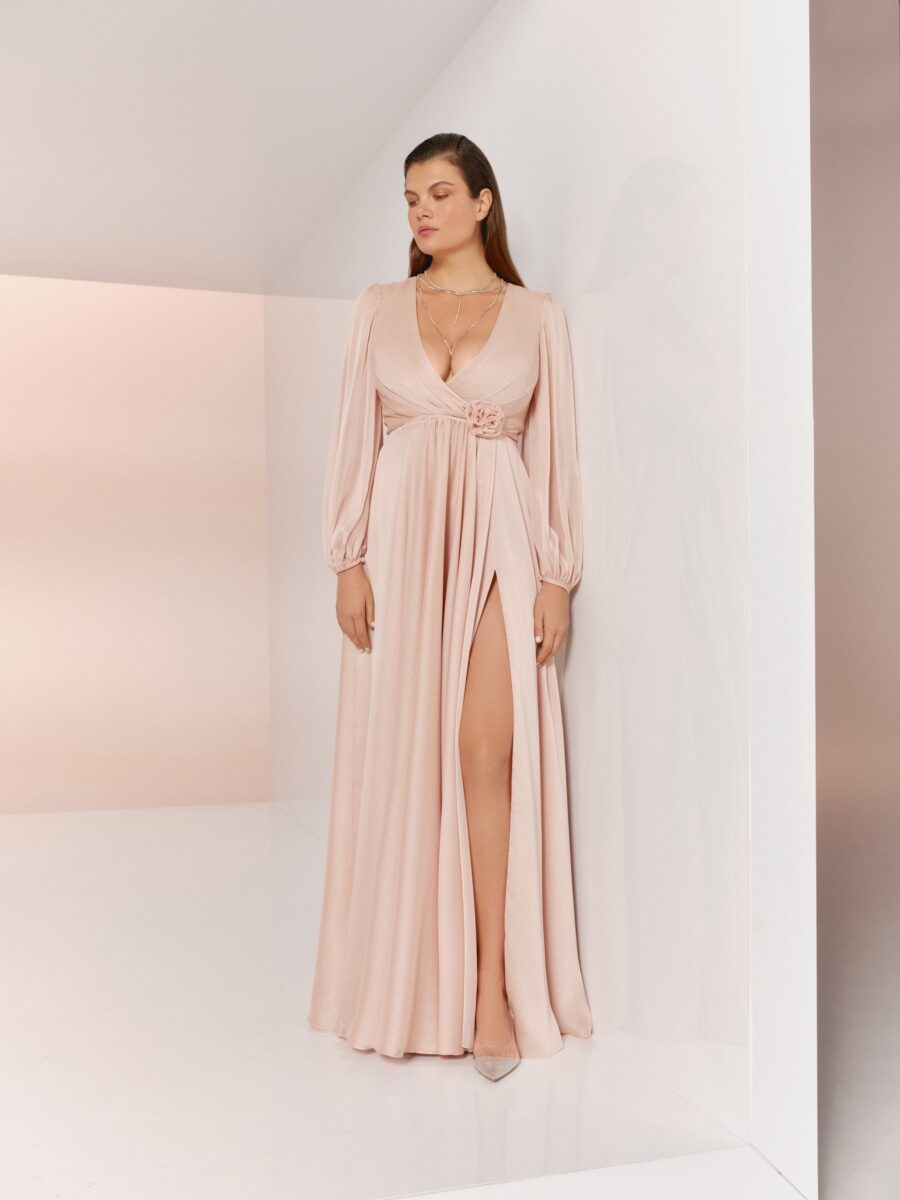 2420 4 evening dress by woná concept from bridesmaids