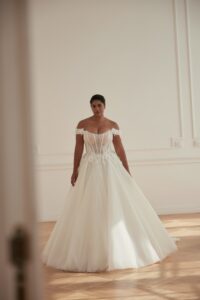 Galicia new 1 wedding dress by eva lendel from less is more 4 collection