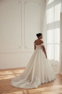 Galicia new 3 wedding dress by eva lendel from less is more 4 collection