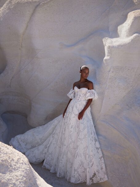PRONOVIAS（プロノビアス）WHITE ONE ウェディングドレス ソフト