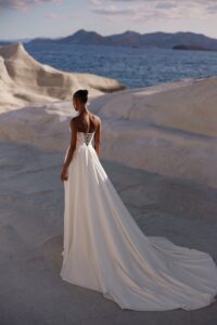 Eva lendel venus wedding dress delaney 4