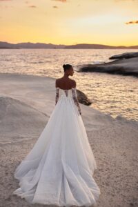 Eva lendel venus wedding dress milos 4