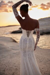 Eva lendel venus wedding dress milos 5