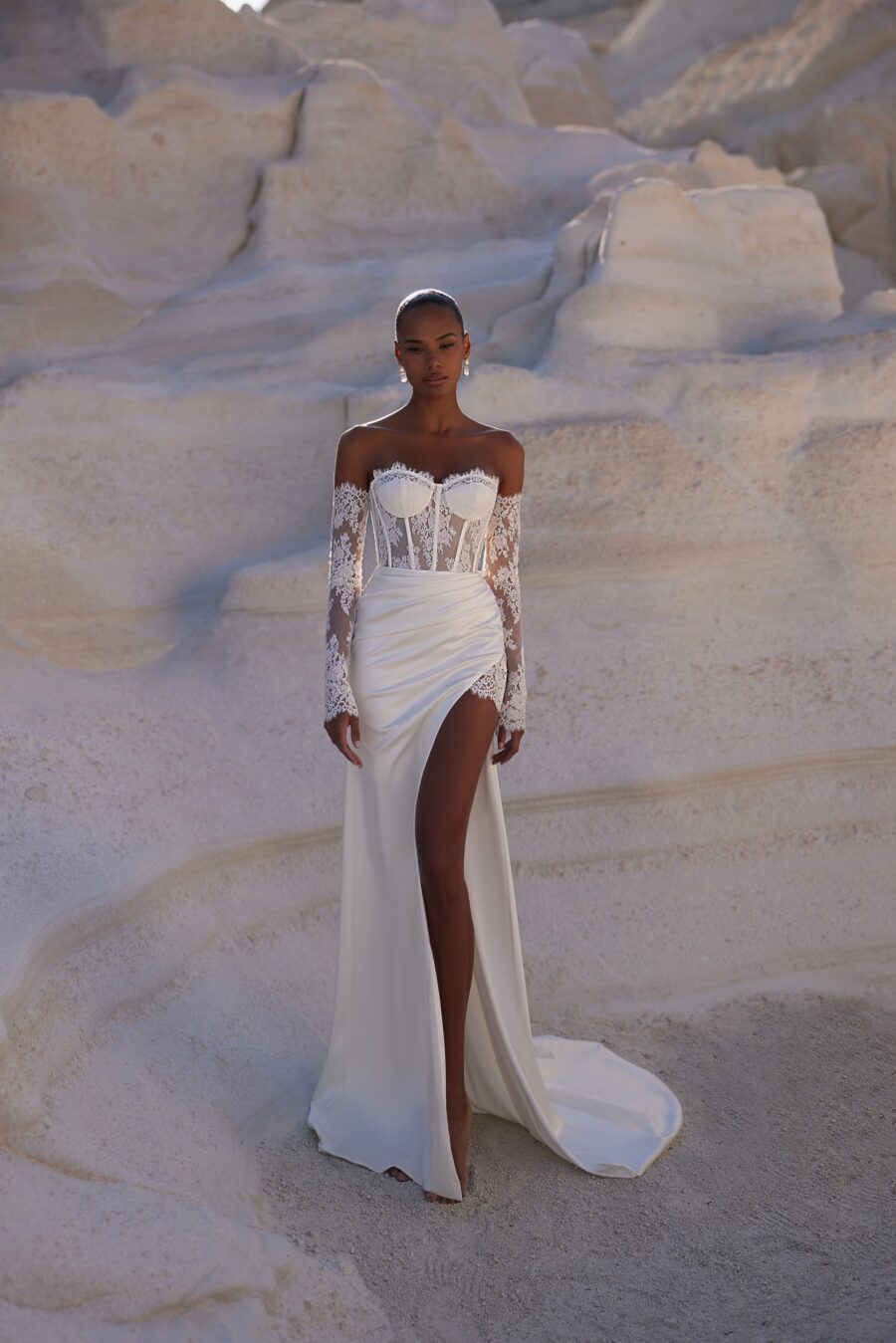 Eva lendel venus wedding dress porta 1