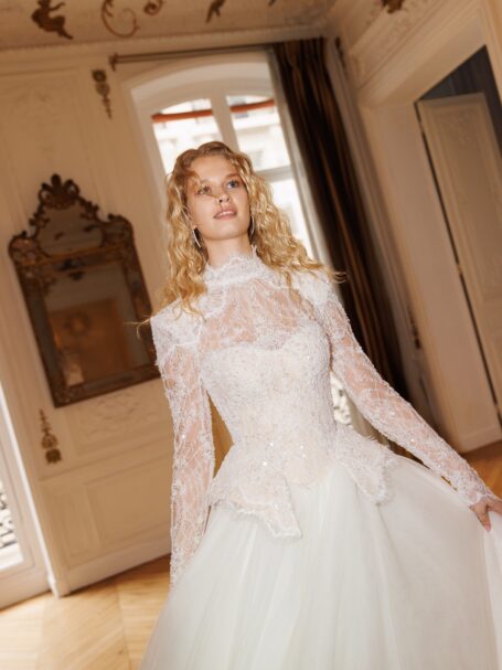 Lauder 2 wedding dress by WONA Concept from Atelier Lumiere Collection