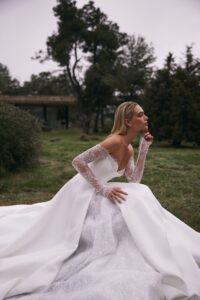 Eva lendel less is more v aston 4