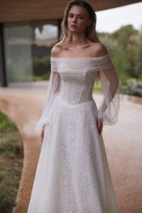 Eva lendel less is more v sequin 2