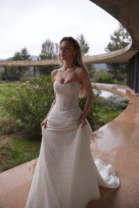Eva lendel less is more v sequin 3
