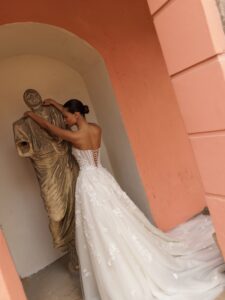 Wona white bridal alchemy sera 5